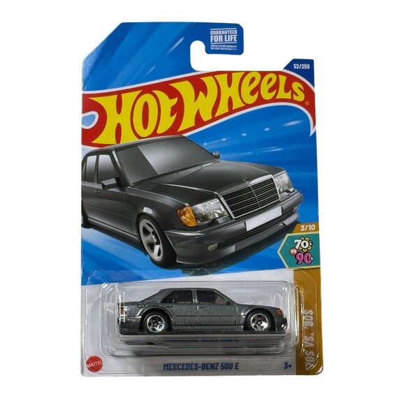 Hot Wheels Mercedes-Benz 500 E | ’70s vs ’90s Series | 57/250 | NOC - Picture 1 of 5